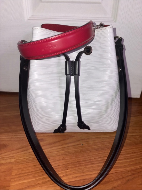 Louis Vuitton Handbags - Louis Vuitton White Epi Leather Bucket Bag with Red Top Handle